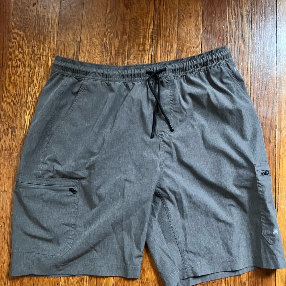 Kenneth Cole Cargo Shorts with Drawstring